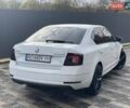Білий Шкода Октавія, об'ємом двигуна 1.6 л та пробігом 300 тис. км за 10800 $, фото 6 на Automoto.ua