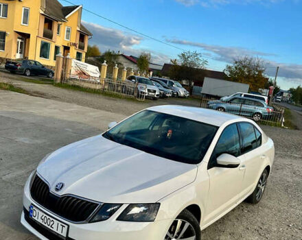 Белый Шкода Октавия, объемом двигателя 1.6 л и пробегом 364 тыс. км за 11350 $, фото 3 на Automoto.ua