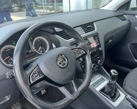 Білий Шкода Октавія, об'ємом двигуна 1.4 л та пробігом 136 тис. км за 14758 $, фото 14 на Automoto.ua