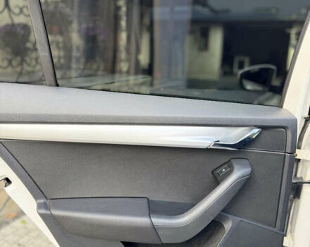 Білий Шкода Октавія, об'ємом двигуна 2 л та пробігом 302 тис. км за 15700 $, фото 11 на Automoto.ua