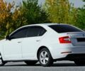 Белый Шкода Октавия, объемом двигателя 1.6 л и пробегом 127 тыс. км за 13250 $, фото 1 на Automoto.ua