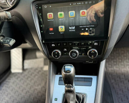 Білий Шкода Октавія, об'ємом двигуна 2 л та пробігом 302 тис. км за 15700 $, фото 17 на Automoto.ua