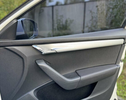 Белый Шкода Октавия, объемом двигателя 2 л и пробегом 301 тыс. км за 14700 $, фото 26 на Automoto.ua