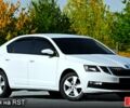 Белый Шкода Октавия, объемом двигателя 1.6 л и пробегом 127 тыс. км за 13800 $, фото 1 на Automoto.ua