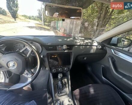 Білий Шкода Октавія, об'ємом двигуна 1.4 л та пробігом 160 тис. км за 13000 $, фото 6 на Automoto.ua