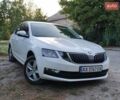 Білий Шкода Октавія, об'ємом двигуна 1.8 л та пробігом 285 тис. км за 11700 $, фото 1 на Automoto.ua