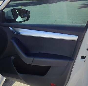 Белый Шкода Октавия, объемом двигателя 1.4 л и пробегом 199 тыс. км за 15600 $, фото 7 на Automoto.ua