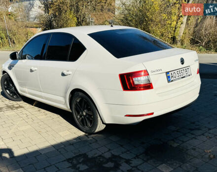 Білий Шкода Октавія, об'ємом двигуна 1.6 л та пробігом 285 тис. км за 14050 $, фото 5 на Automoto.ua