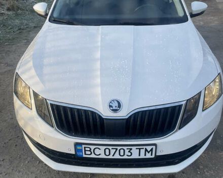 Білий Шкода Октавія, об'ємом двигуна 1.6 л та пробігом 229 тис. км за 13500 $, фото 6 на Automoto.ua