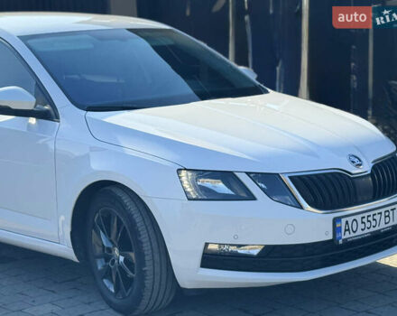 Білий Шкода Октавія, об'ємом двигуна 1.6 л та пробігом 285 тис. км за 14050 $, фото 2 на Automoto.ua