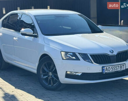 Білий Шкода Октавія, об'ємом двигуна 1.6 л та пробігом 285 тис. км за 14050 $, фото 7 на Automoto.ua