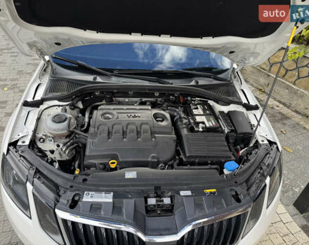 Белый Шкода Октавия, объемом двигателя 2 л и пробегом 301 тыс. км за 14700 $, фото 20 на Automoto.ua