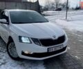 Білий Шкода Октавія, об'ємом двигуна 1.6 л та пробігом 160 тис. км за 12500 $, фото 1 на Automoto.ua