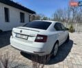 Белый Шкода Октавия, объемом двигателя 1.8 л и пробегом 230 тыс. км за 15000 $, фото 4 на Automoto.ua