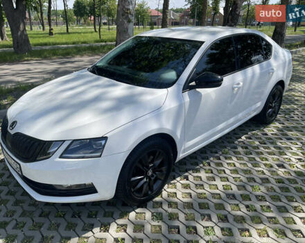 Білий Шкода Октавія, об'ємом двигуна 2 л та пробігом 245 тис. км за 16600 $, фото 8 на Automoto.ua