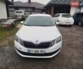 Білий Шкода Октавія, об'ємом двигуна 1.6 л та пробігом 261 тис. км за 10999 $, фото 14 на Automoto.ua