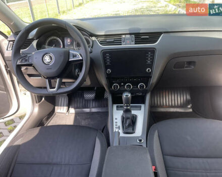 Білий Шкода Октавія, об'ємом двигуна 2 л та пробігом 245 тис. км за 16600 $, фото 15 на Automoto.ua