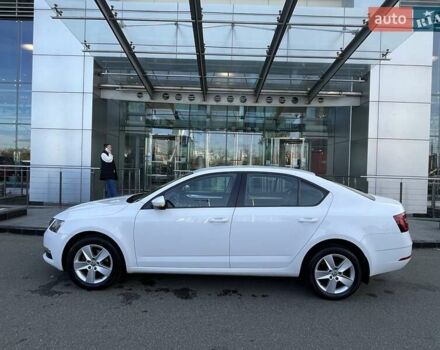 Білий Шкода Октавія, об'ємом двигуна 1.4 л та пробігом 136 тис. км за 14758 $, фото 8 на Automoto.ua