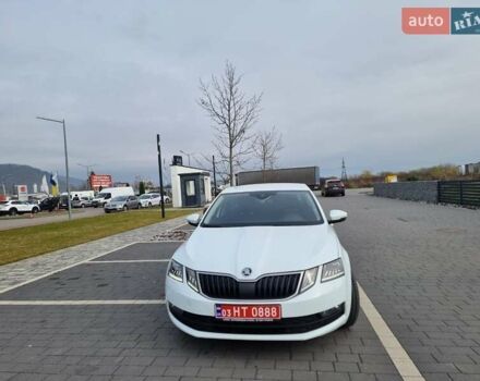 Белый Шкода Октавия, объемом двигателя 1.6 л и пробегом 227 тыс. км за 13300 $, фото 3 на Automoto.ua