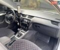 Білий Шкода Октавія, об'ємом двигуна 1.6 л та пробігом 300 тис. км за 10800 $, фото 2 на Automoto.ua