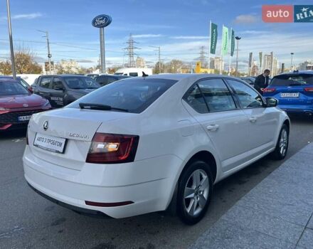 Білий Шкода Октавія, об'ємом двигуна 1.4 л та пробігом 136 тис. км за 14758 $, фото 5 на Automoto.ua