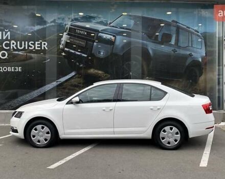 Шкода Октавия 2018 в Одессе на Automoto.ua Белый Шкода Октавия, объемом двигателя 1.6 л и пробегом 12 тыс. км за 15922 $, фото 2 на Automoto.ua