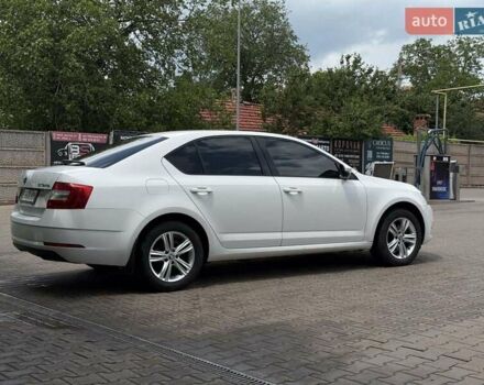 Белый Шкода Октавия, объемом двигателя 1.4 л и пробегом 140 тыс. км за 14500 $, фото 3 на Automoto.ua