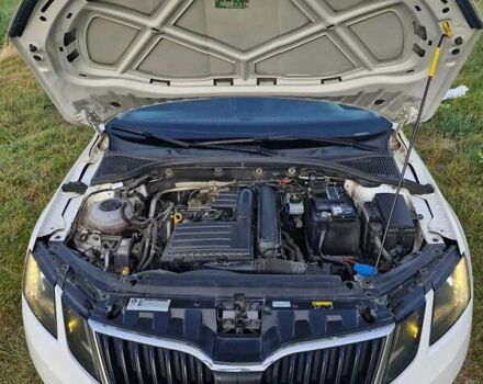 Білий Шкода Октавія, об'ємом двигуна 1.4 л та пробігом 190 тис. км за 13950 $, фото 17 на Automoto.ua