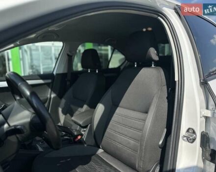 Білий Шкода Октавія, об'ємом двигуна 1.4 л та пробігом 92 тис. км за 16687 $, фото 9 на Automoto.ua
