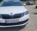 Белый Шкода Октавия, объемом двигателя 1.6 л и пробегом 43 тыс. км за 18000 $, фото 1 на Automoto.ua