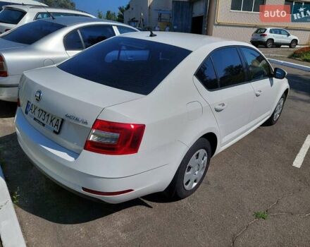Білий Шкода Октавія, об'ємом двигуна 1.6 л та пробігом 175 тис. км за 13261 $, фото 2 на Automoto.ua