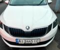 Белый Шкода Октавия, объемом двигателя 1.6 л и пробегом 209 тыс. км за 13800 $, фото 1 на Automoto.ua