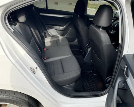 Білий Шкода Октавія, об'ємом двигуна 1.4 л та пробігом 116 тис. км за 15500 $, фото 19 на Automoto.ua