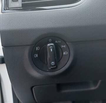 Белый Шкода Октавия, объемом двигателя 1.6 л и пробегом 224 тыс. км за 14500 $, фото 20 на Automoto.ua