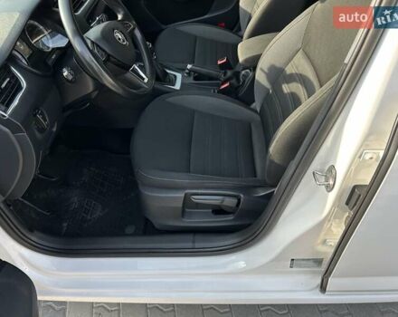 Белый Шкода Октавия, объемом двигателя 1.4 л и пробегом 201 тыс. км за 13200 $, фото 2 на Automoto.ua