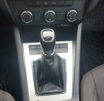 Белый Шкода Октавия, объемом двигателя 1.6 л и пробегом 224 тыс. км за 14500 $, фото 14 на Automoto.ua