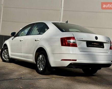 Белый Шкода Октавия, объемом двигателя 1.6 л и пробегом 62 тыс. км за 14500 $, фото 8 на Automoto.ua