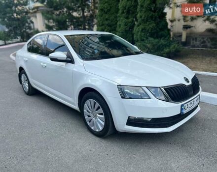 Белый Шкода Октавия, объемом двигателя 1.4 л и пробегом 178 тыс. км за 13500 $, фото 7 на Automoto.ua