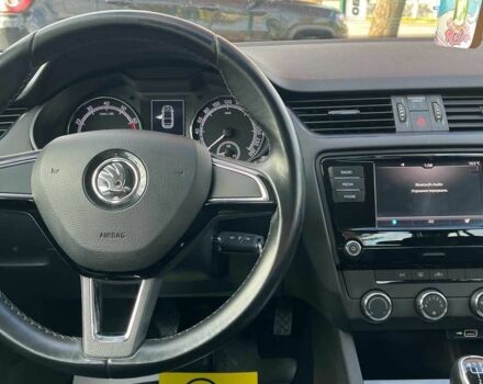 Белый Шкода Октавия, объемом двигателя 1.6 л и пробегом 140 тыс. км за 14900 $, фото 10 на Automoto.ua