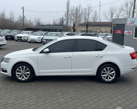 Белый Шкода Октавия, объемом двигателя 1.4 л и пробегом 209 тыс. км за 12999 $, фото 3 на Automoto.ua