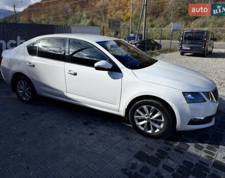 Шкода Октавия 2019 в Ивано-Франковске на Automoto.ua Белый Шкода Октавия, объемом двигателя 1.97 л и пробегом 75 тыс. км за 16750 $, фото 3 на Automoto.ua