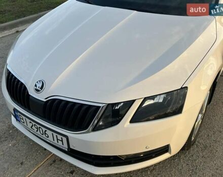 Білий Шкода Октавія, об'ємом двигуна 1.4 л та пробігом 130 тис. км за 16000 $, фото 36 на Automoto.ua