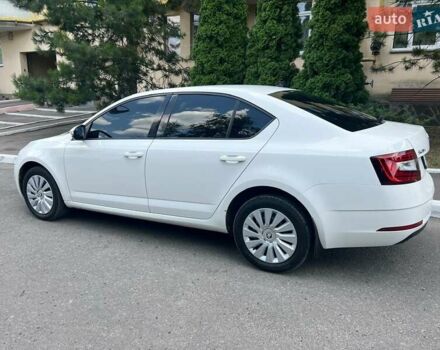 Белый Шкода Октавия, объемом двигателя 1.4 л и пробегом 178 тыс. км за 13500 $, фото 5 на Automoto.ua