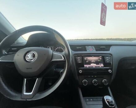 Білий Шкода Октавія, об'ємом двигуна 1.6 л та пробігом 164 тис. км за 13699 $, фото 25 на Automoto.ua