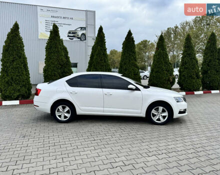 Білий Шкода Октавія, об'ємом двигуна 1.4 л та пробігом 116 тис. км за 15500 $, фото 3 на Automoto.ua