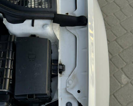 Білий Шкода Октавія, об'ємом двигуна 1.6 л та пробігом 210 тис. км за 12999 $, фото 43 на Automoto.ua