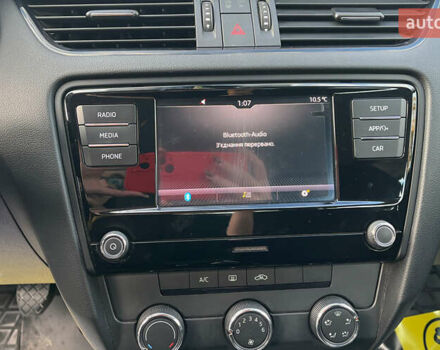 Белый Шкода Октавия, объемом двигателя 1.6 л и пробегом 140 тыс. км за 14900 $, фото 12 на Automoto.ua