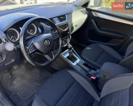 Шкода Октавия 2019 в Ивано-Франковске на Automoto.ua Белый Шкода Октавия, объемом двигателя 1.97 л и пробегом 75 тыс. км за 16750 $, фото 17 на Automoto.ua