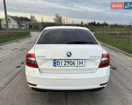 Білий Шкода Октавія, об'ємом двигуна 1.4 л та пробігом 130 тис. км за 16000 $, фото 26 на Automoto.ua