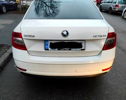 Белый Шкода Октавия, объемом двигателя 1.6 л и пробегом 209 тыс. км за 13800 $, фото 1 на Automoto.ua